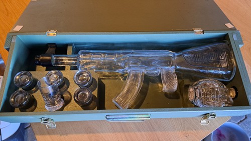 Red army vodka - vodka, ak-47