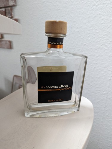 Its woodka flasche leer - its,